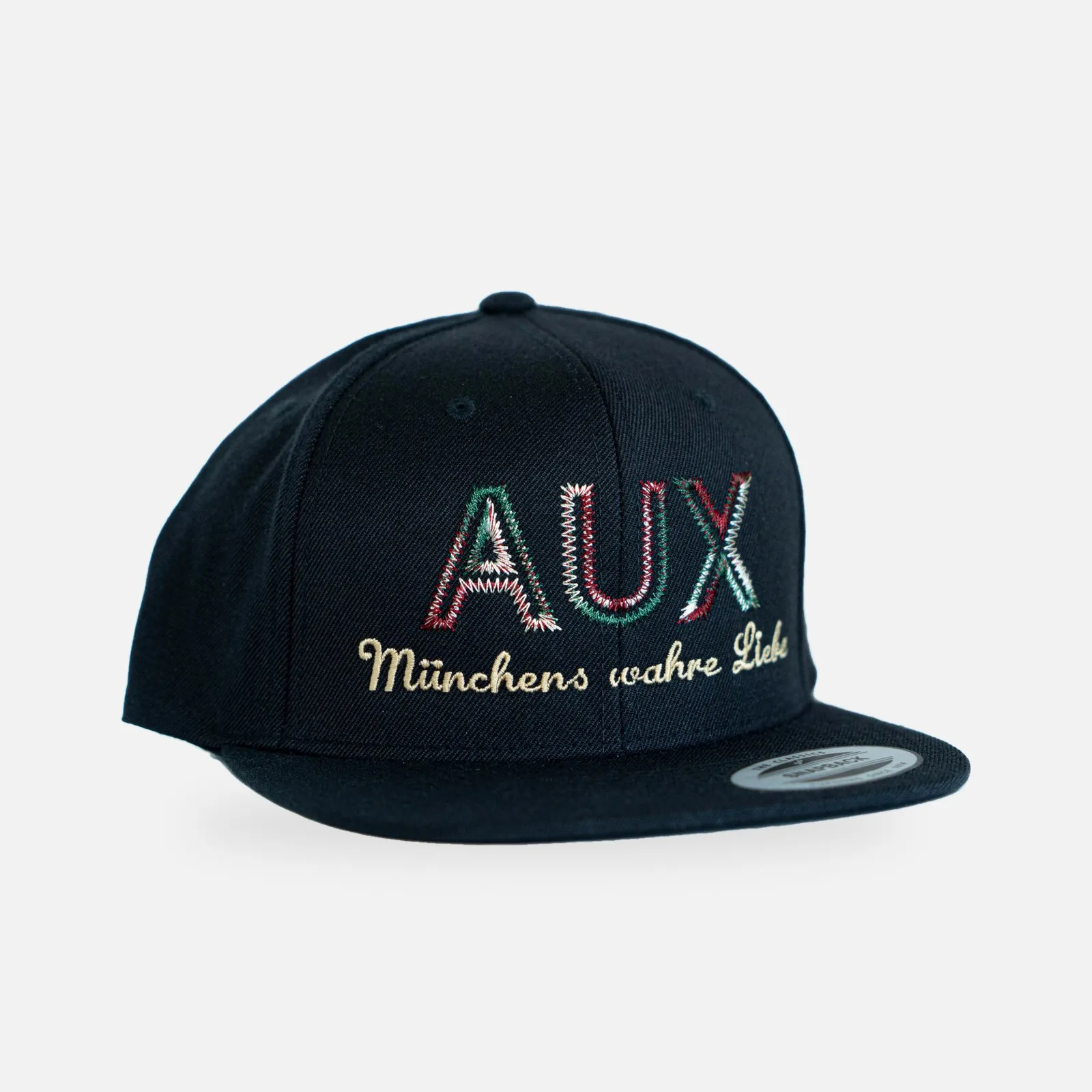 AUX STATEMENT Snapback Cap 1of300, Studioansicht